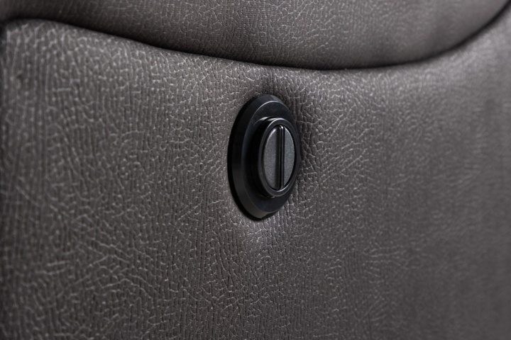1570354-8 Reclinersoffa Svart