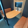 1422053-9 Mötesbås 4 pers - Mutebox Meet Connect med bildskärm och högtalare för videomöten