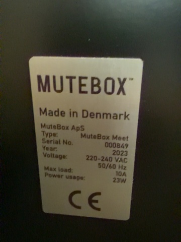 1422053-12 Mötesbås 4 pers - Mutebox Meet Connect med bildskärm och högtalare för videomöten