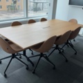 1422055-1 Konferensbord med 8 st stolar