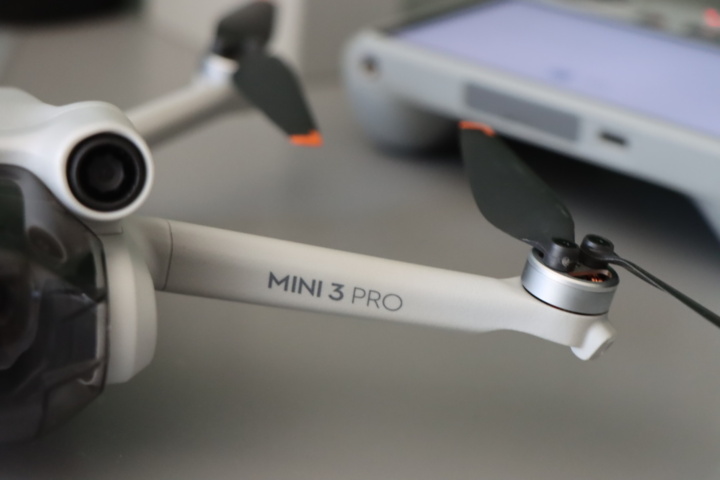 1296111-5 Drone DJI Mini 3 Pro