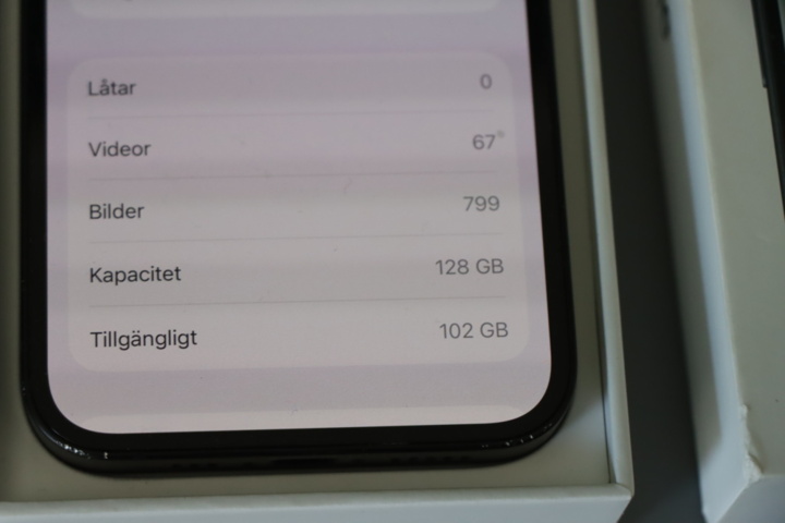 1296112-5 iPhone 16e 128GB