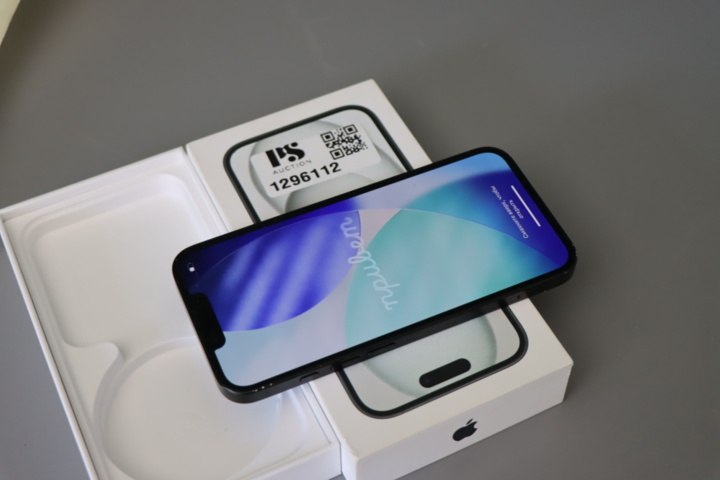 1296112-7 iPhone 16e 128GB