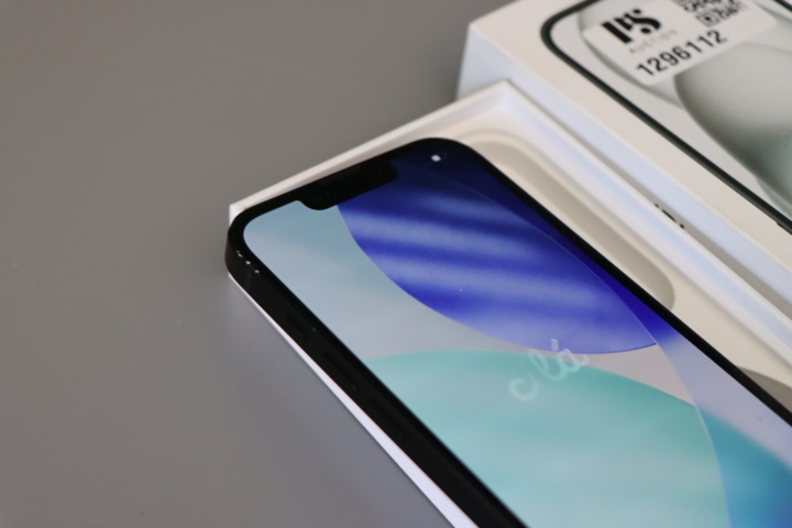 1296112-9 iPhone 16e 128GB