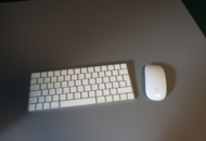 1296115 Apple wireless magic mouse and keyboard