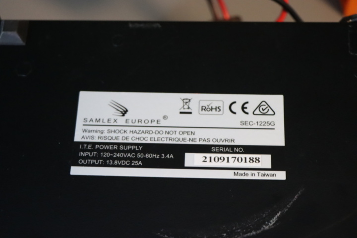 1296117-7 Two-way radio / Aviation radio Icom IC-A120E with power supply