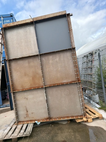 1566002-3 Sheet metal tank