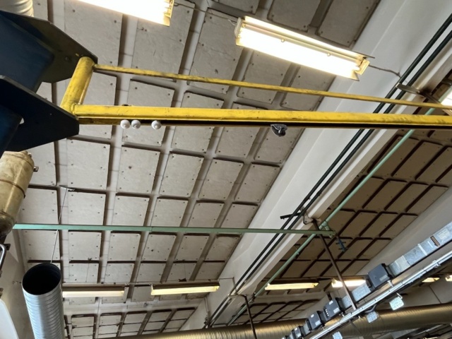 1571425-2 Traverse tower with swing arm