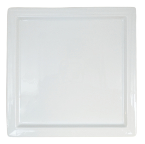 Djup stor fyrkantig tallrik, 12 st - stl 30,5 x 30,5 x 3 cm, vit på auktion i Skåne, Helsingborg hos PS Auction