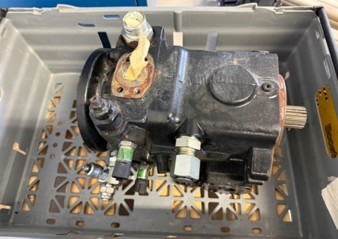 Hydraulpump till traktorgrävare JCB409