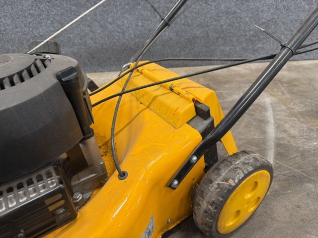 1570639-11 Lawnmower Stiga 24-3834-22