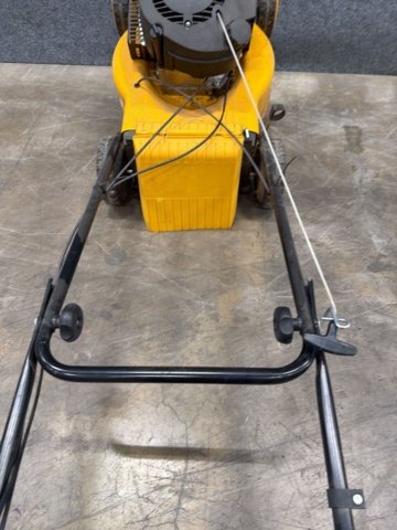 1570639-18 Lawnmower Stiga 24-3834-22