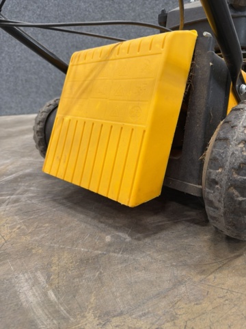 1570639-20 Lawnmower Stiga 24-3834-22