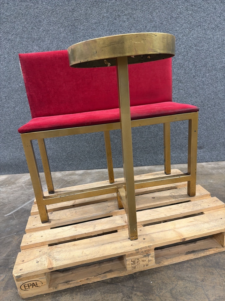1570642-2 Soffa med bord