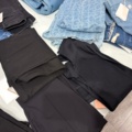 1575854-27 Lot of 50 pairs of pants, 9 pairs of shoes and belts