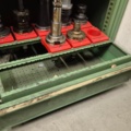1571395-6 Sheet metal cabinet with drawers and processing tools