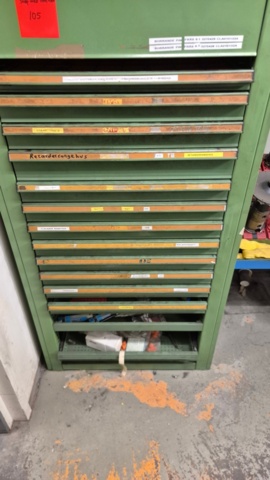 1571392-5 (105) metal cabinet with contents