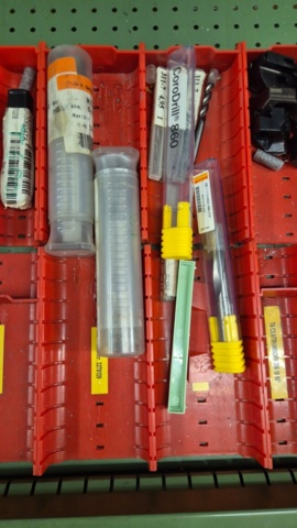 1571392-18 (105) metal cabinet with contents