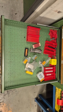 1571392-26 (105) metal cabinet with contents