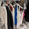 1578156-11 Lot of women's clothing, approximately 170 garments