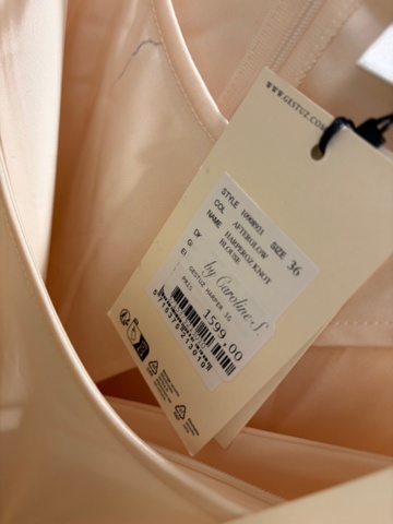 1578156-21 Lot of women's clothing, approximately 170 garments
