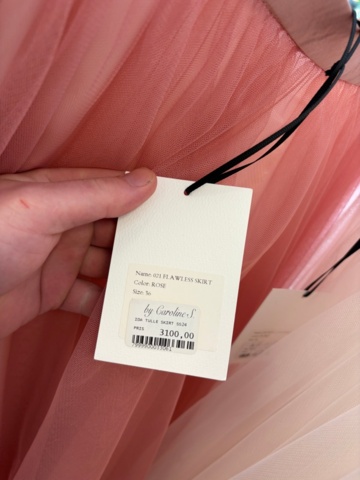 1578156-34 Lot of women's clothing, approximately 170 garments