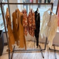 1578156-40 Lot of women's clothing, approximately 170 garments
