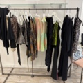 1578156-52 Lot of women's clothing, approximately 170 garments