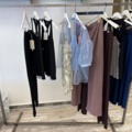 1578156-53 Lot of women's clothing, approximately 170 garments