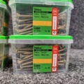 1575957-4 1050 st Träskruv, Essve