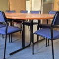 1571403-3 Kinnarps konferensbord med 9 stolar