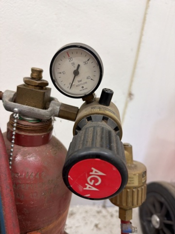 1566882-4 Gas welding cart