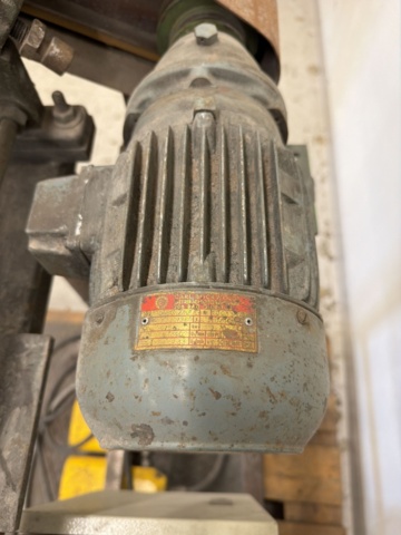 1566887-7 Sheet metal rolling