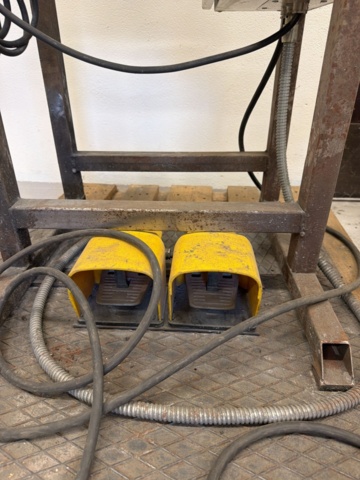 1566887-13 Sheet metal rolling
