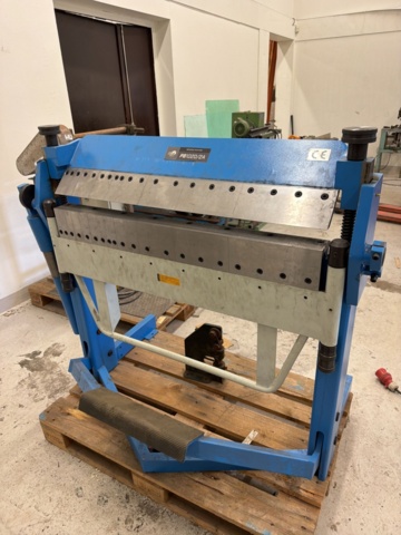 1566889-9 Sheet metal bending machine - PELA Tools PB1020/2A