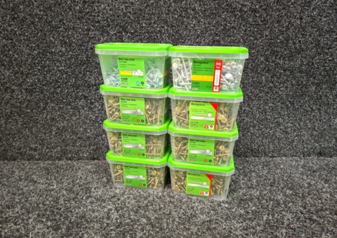1950 pcs Mounting screws, Essve