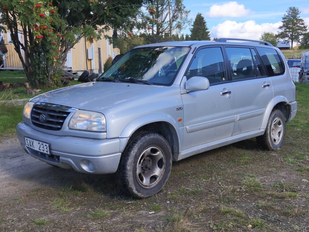 1485773-1 Suzuki Grand Vitara XL-7 5-sits 2.7 V6 DOHC 24V 4WD, 173hk -2003
