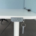 1578264-4 5 height-adjustable desks including screen and office chair