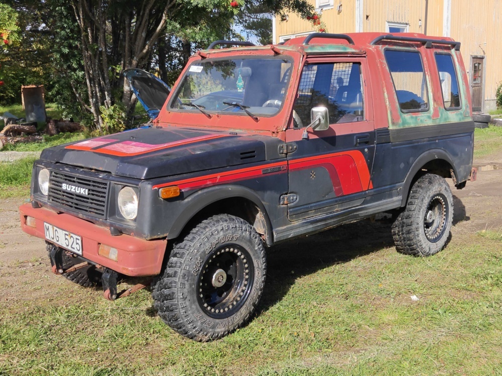 1485775-1 Suzuki SJ413 LWB 1.3 SOHC 8V 4WD, 64hk -1986