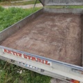 1485777-15 Släpvagn med aluminiumkåpa och plantlådeinsats - Aktiv Stabil 1300kg -1989 (Reparationsobjekt)