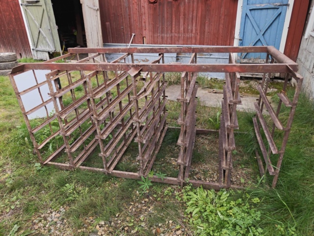 1485777-16 Släpvagn med aluminiumkåpa och plantlådeinsats - Aktiv Stabil 1300kg -1989 (Reparationsobjekt)