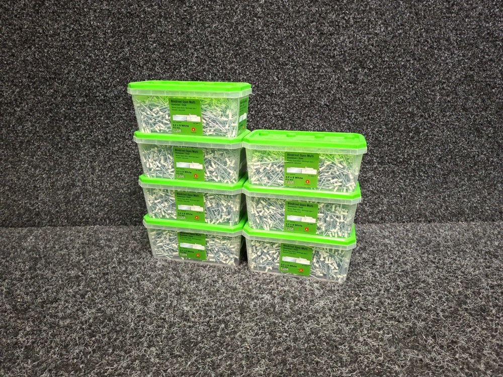 1576036-1 5600 st Blindnit Öppen Multi 3.2x8mm Vit, Essve