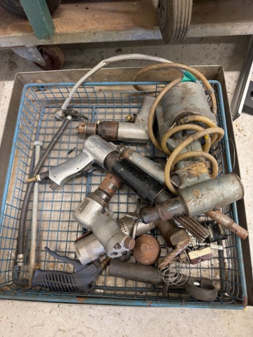 1566892-16 Trolley with welding equipment, cutting machine and air-powered tools - Migatronic LTE 140