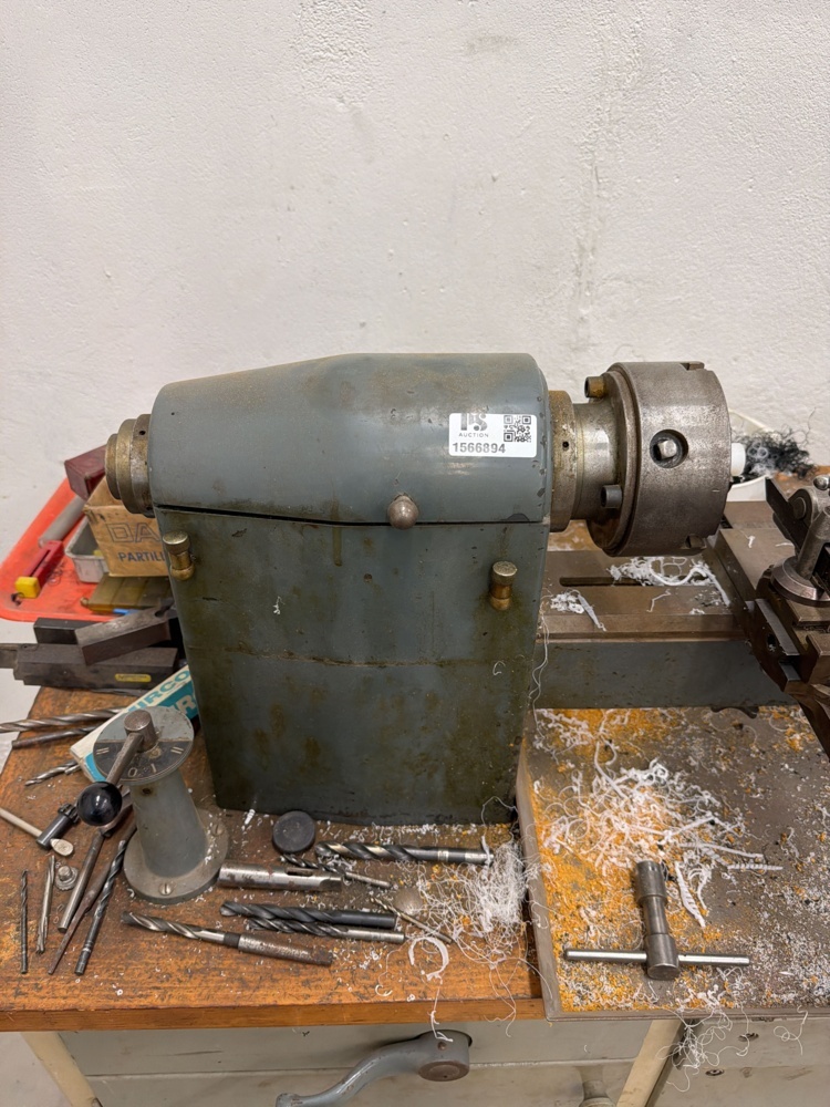 1566894-2 Bänksvarv med arbetsbänk – Elektromekano