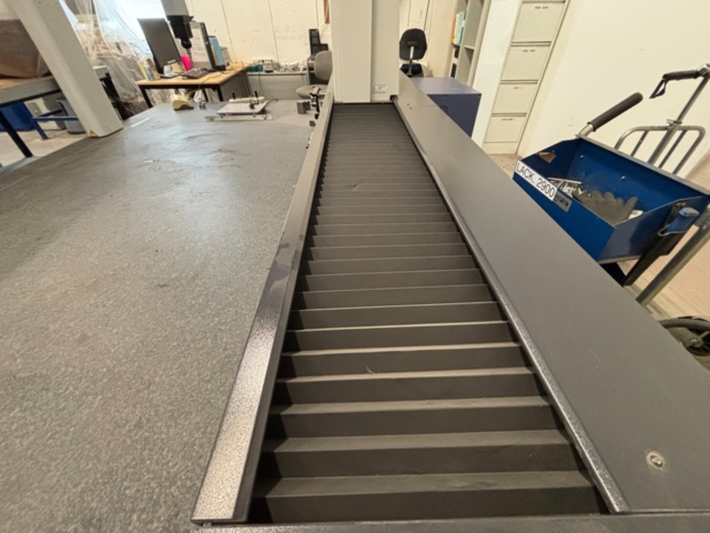 1563339-10 Coordinate measuring machine Mitutoyo Crysta-Apex C122010 – 2006