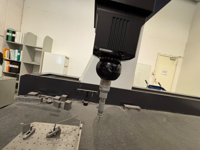 1563339-22 Coordinate measuring machine Mitutoyo Crysta-Apex C122010 – 2006