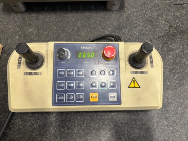 1563339-5 Coordinate measuring machine Mitutoyo Crysta-Apex C122010 – 2006