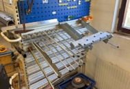 1566897 Toolbox on wheels