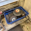 1566897-3 Toolbox on wheels