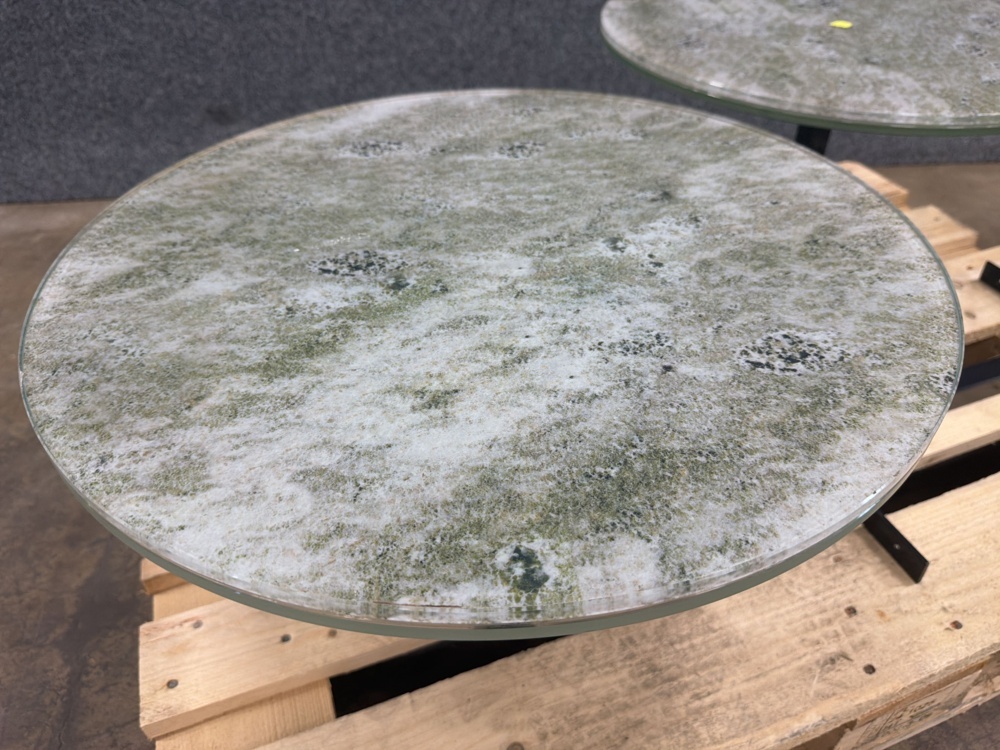 1578309-2 2 round tables with glass tops on stands